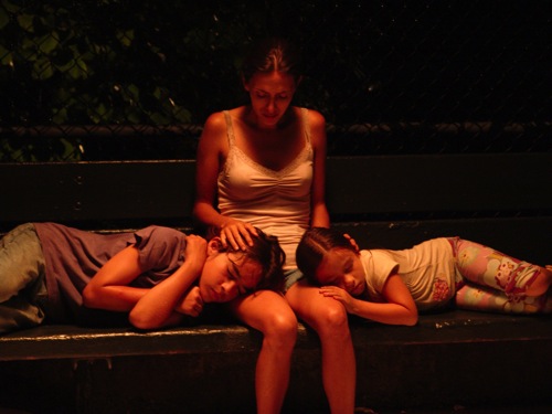 Entre Nos Still